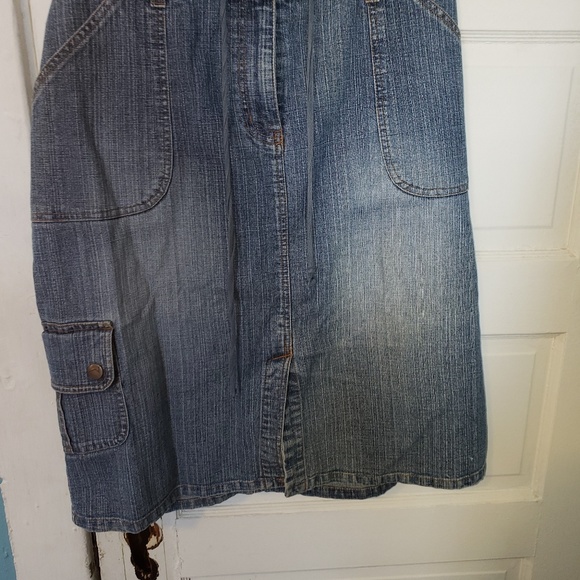 Skirt - Picture 1 of 3